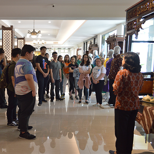 Batik Keris melestarikan budaya